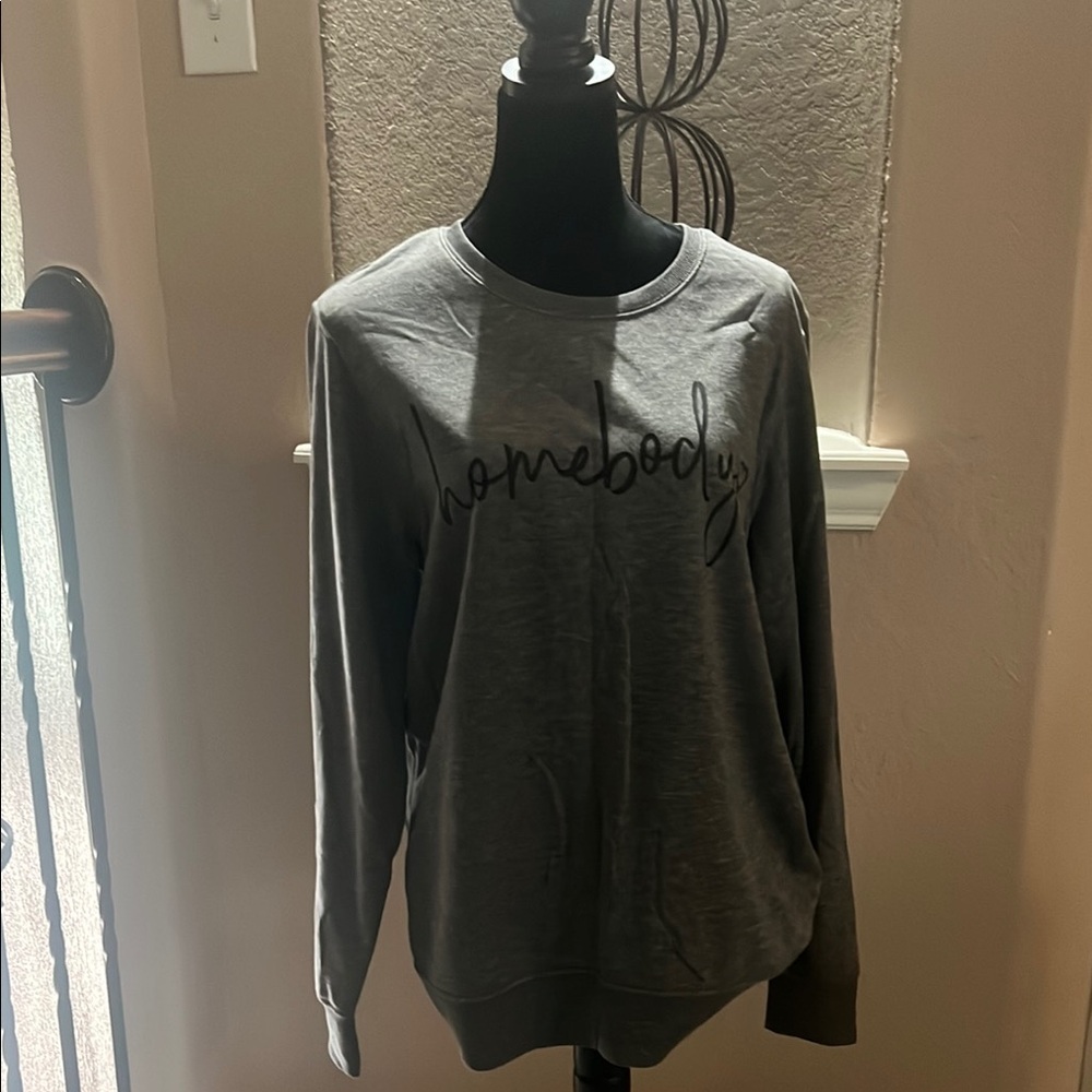Gray Graphic Crew Neck Long Sleeve Sweatshirt